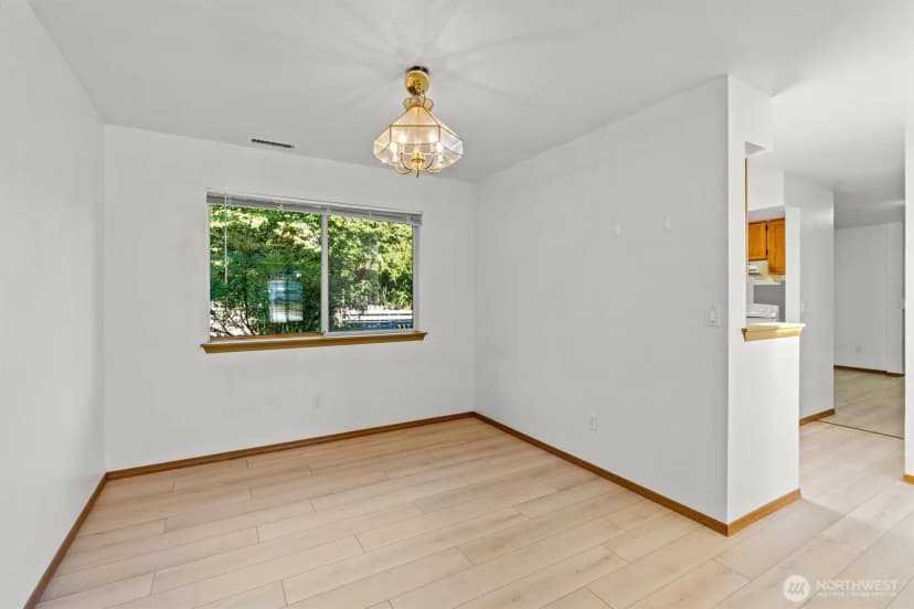 Property photo for 26338 127th Avenue Se, Kent photo 7