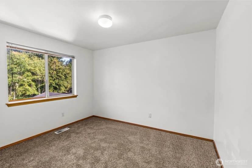 Property photo for 26338 127th Avenue Se, Kent photo 22