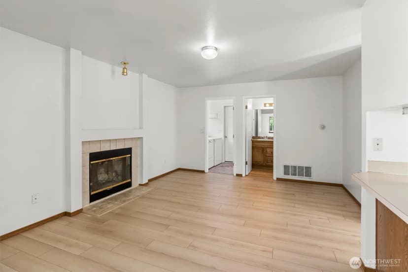 Property photo for 26338 127th Avenue Se, Kent photo 14