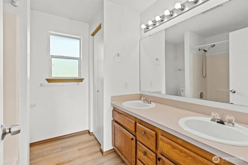 Property photo for 26338 127th Avenue Se, Kent photo 24