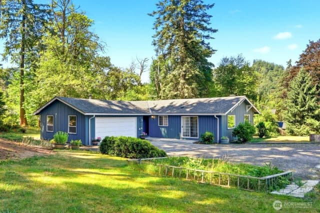 Property photo for 1011 Nw 405th Street, Woodland
