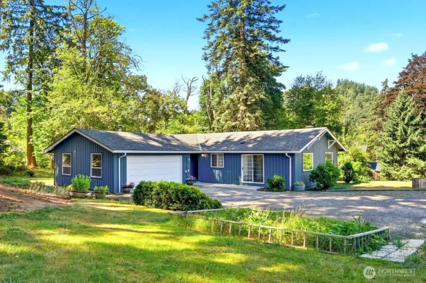 Property photo for 1011 Nw 405th Street, Woodland