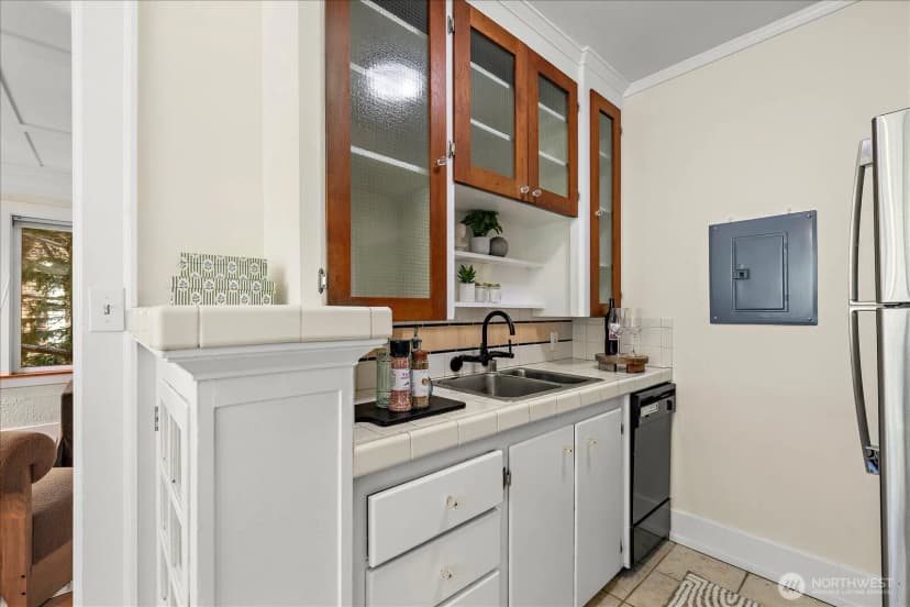 Property photo for 1640 18th Ave #6, Seattle photo 14