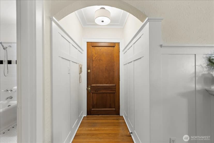 Property photo for 1640 18th Ave #6, Seattle photo 6
