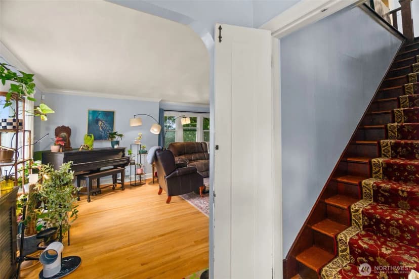 Property photo for 304 Scenic Way, Kent photo 8