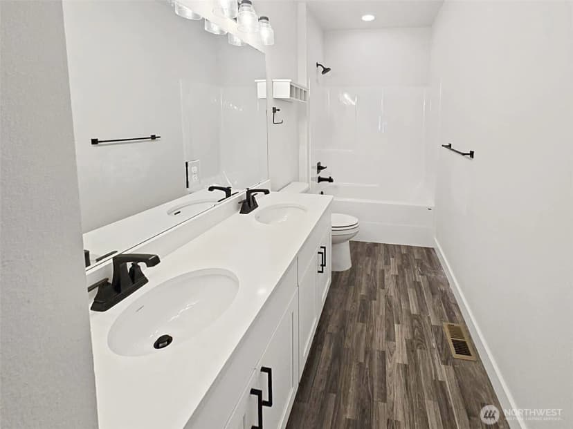 Property photo for 15005 Tyee Drive E, Bonney Lake photo 13