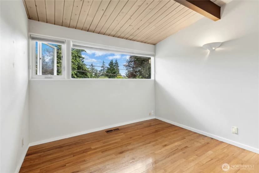 Property photo for 12017 93rd Avenue Ne, Kirkland photo 13