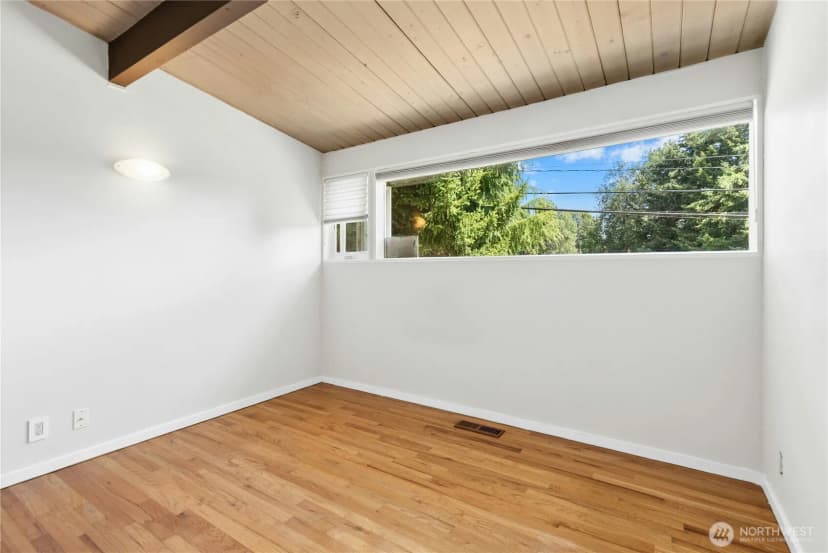 Property photo for 12017 93rd Avenue Ne, Kirkland photo 15