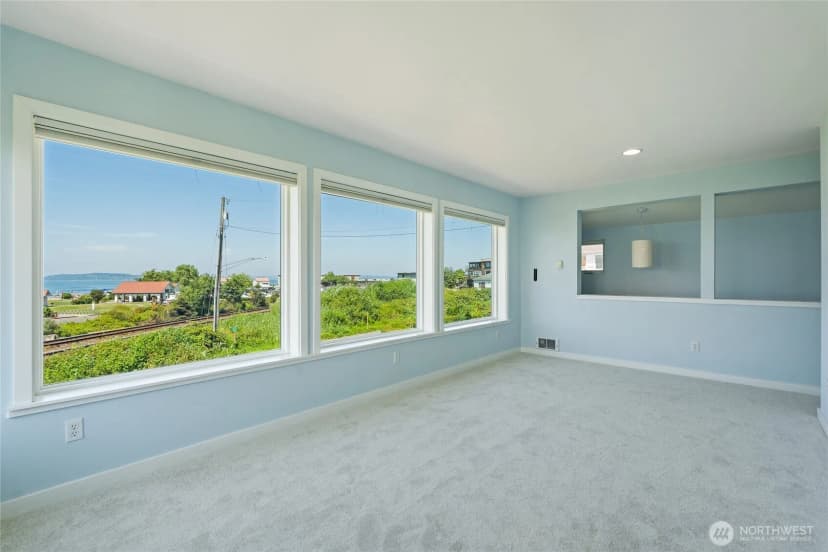 Property photo for 303 Church Avenue, Mukilteo photo 16