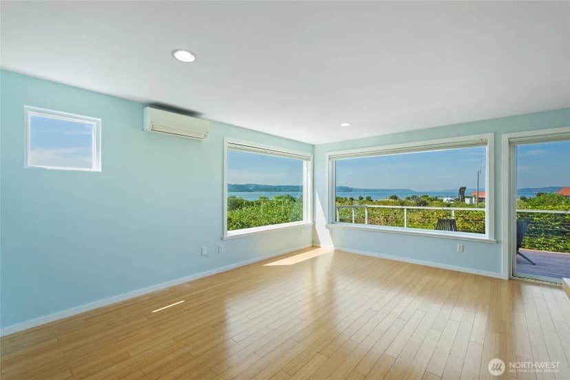 Property photo for 303 Church Avenue, Mukilteo photo 11