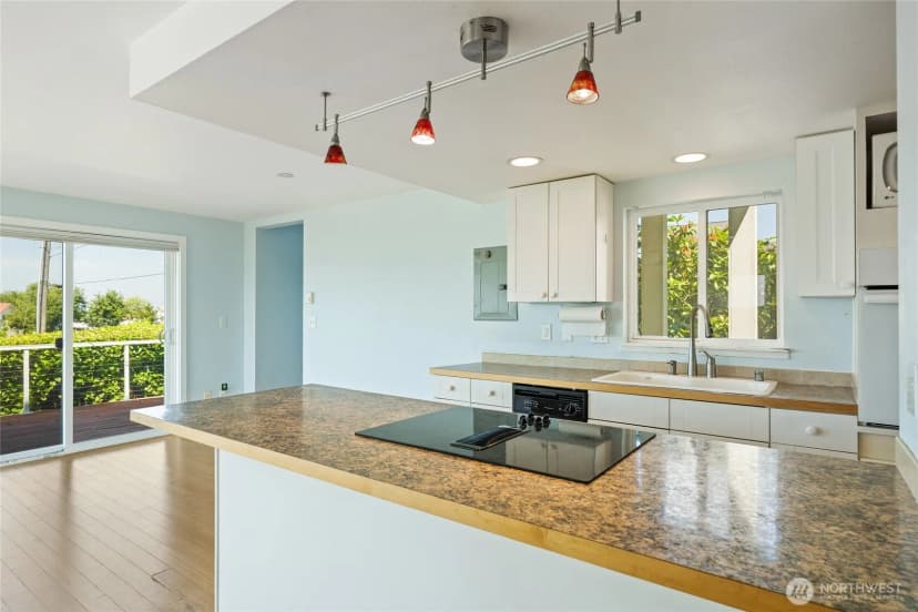 Property photo for 303 Church Avenue, Mukilteo photo 9