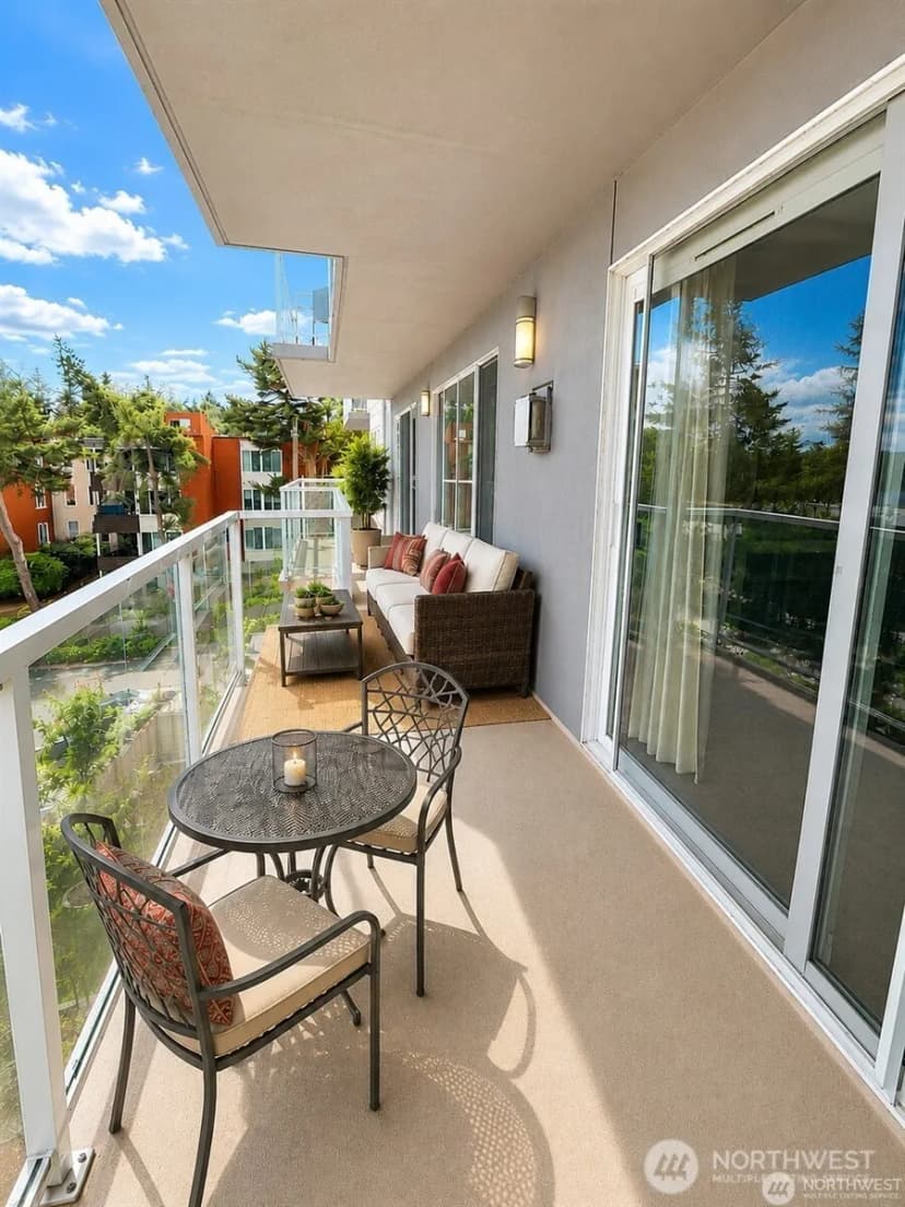 Property photo for 15020 Bothell Way Ne #204, Lake Forest Park photo 10