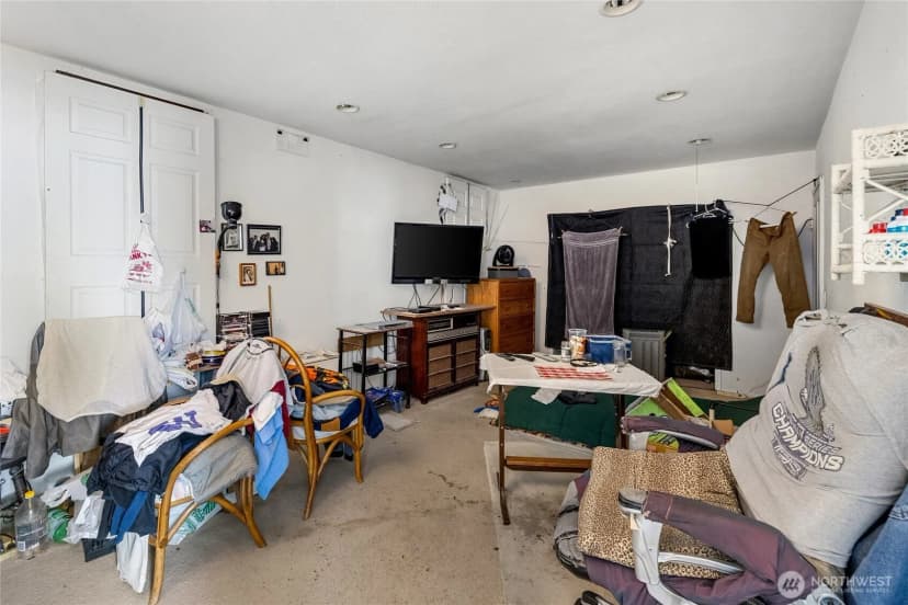 Property photo for 1445 S Cloverdale Street, Seattle photo 19