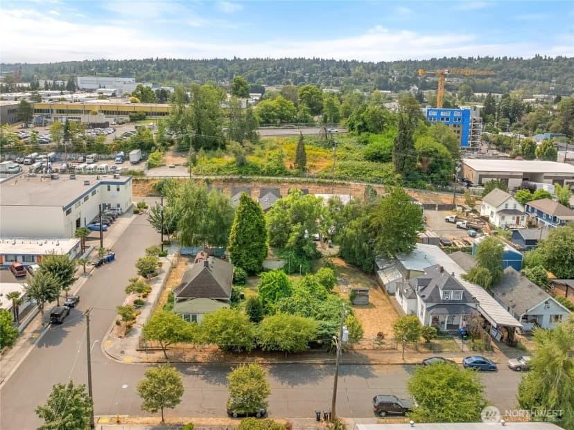Property photo for 1445 S Cloverdale Street, Seattle photo 10