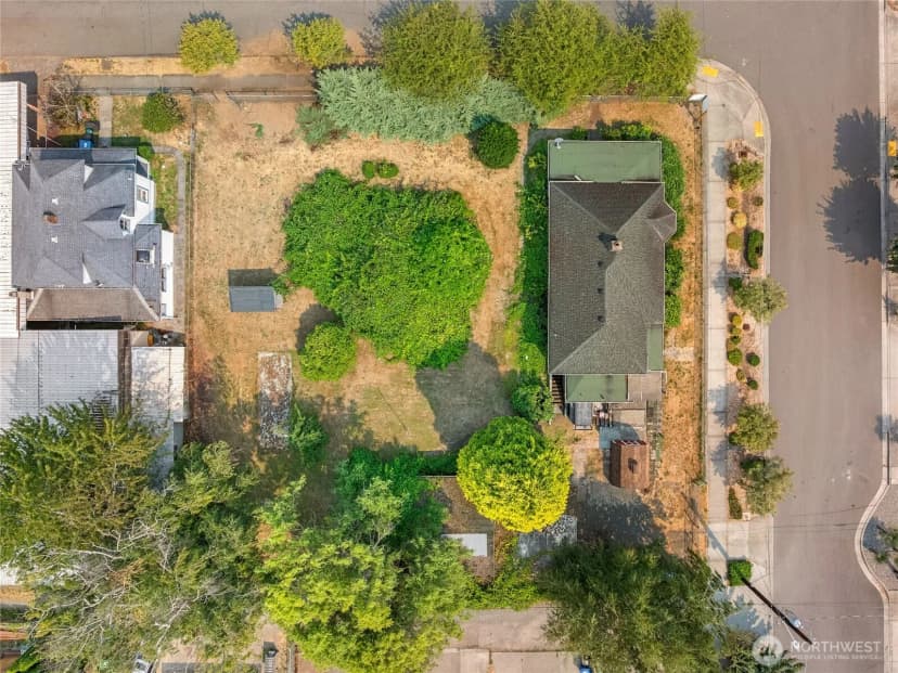 Property photo for 1445 S Cloverdale Street, Seattle photo 3