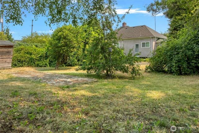 Property photo for 1445 S Cloverdale Street, Seattle photo 4