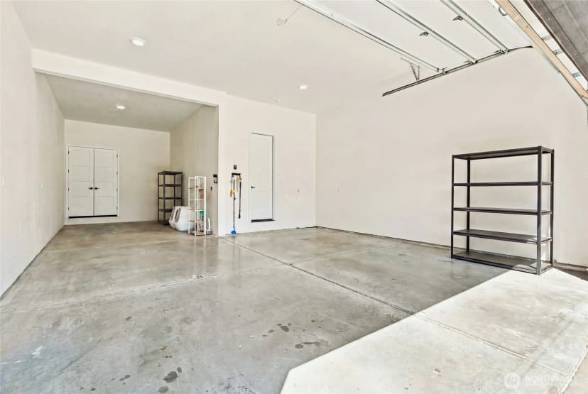 Property photo for 3001 225th Place Sw, Brier photo 38