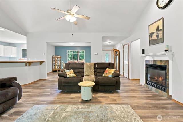 Property photo for 4782 Nw Grover Lane, Bremerton photo 5
