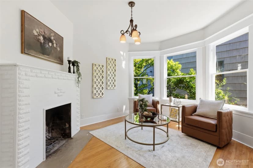 Property photo for 5246 12th Avenue Ne, Seattle photo 16