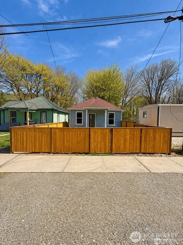 Property photo for 7537 S Dillard Avenue, Concrete