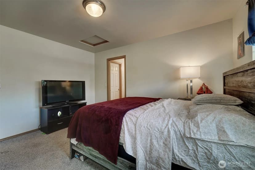 Property photo for 1299 Nw Amanda Loop, Silverdale photo 18