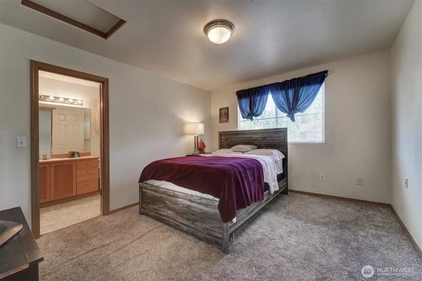 Property photo for 1299 Nw Amanda Loop, Silverdale photo 17
