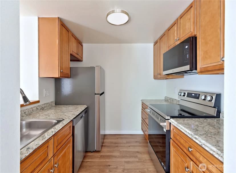 Property photo for 4601 Sw 320th St #e4, Federal Way photo 9