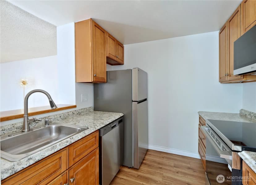 Property photo for 4601 Sw 320th St #e4, Federal Way photo 8