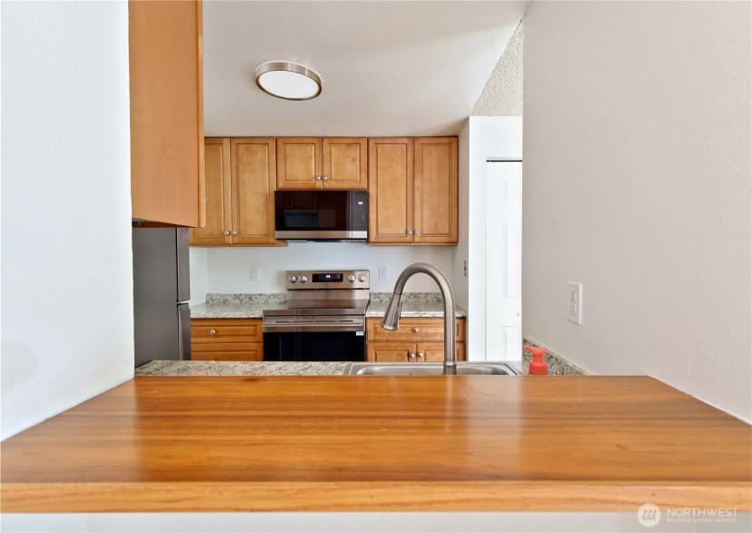 Property photo for 4601 Sw 320th St #e4, Federal Way photo 10