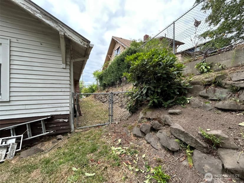 Property photo for 6538 51st Avenue S, Seattle photo 11