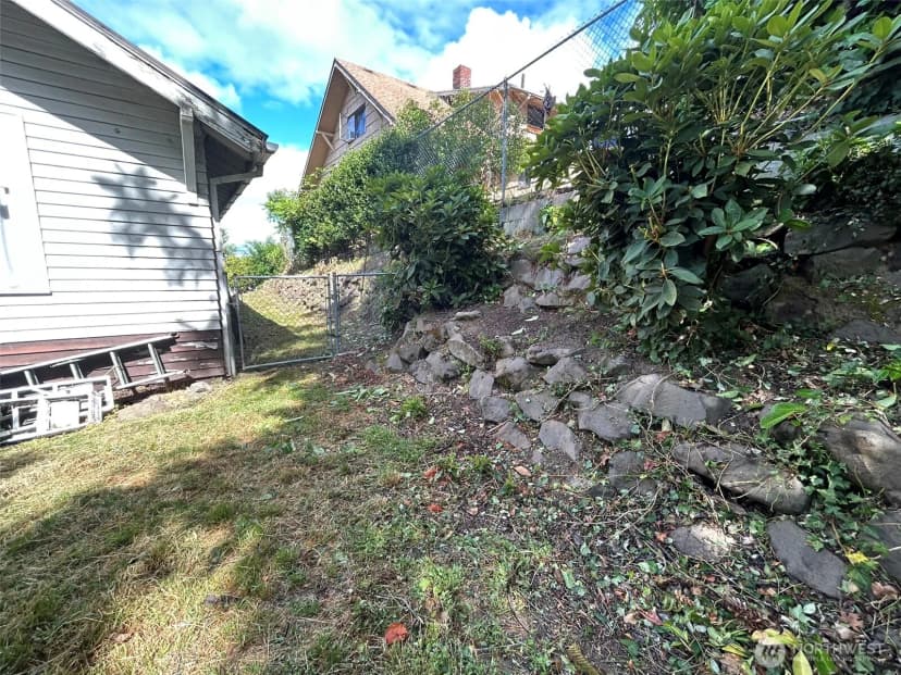 Property photo for 6538 51st Avenue S, Seattle photo 10