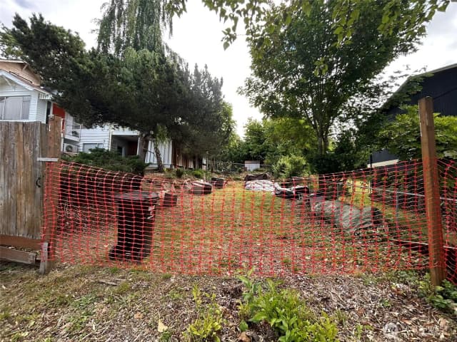 Property photo for 6538 51st Avenue S, Seattle photo 3