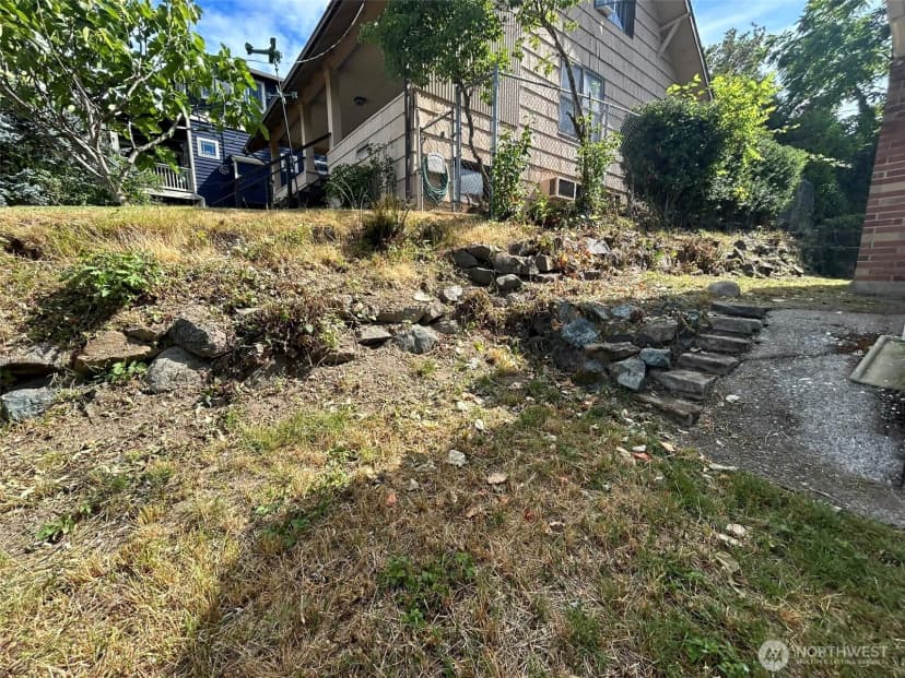Property photo for 6538 51st Avenue S, Seattle photo 15