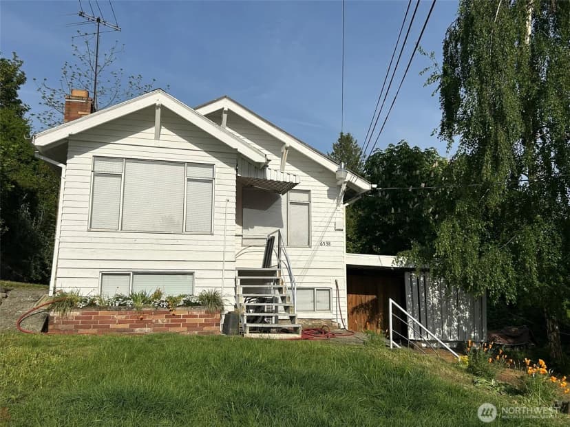 Property photo for 6538 51st Avenue S, Seattle photo 39