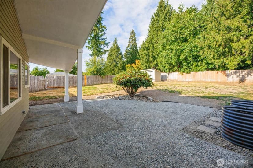 Property photo for 23105 32nd Avenue W, Brier photo 24