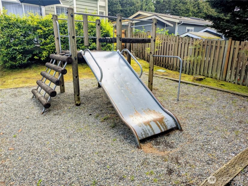 Property photo for 9825 18th Avenue W #e4, Everett photo 16