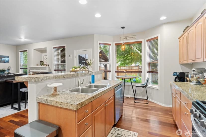 Property photo for 7123 Prism Street Se, Lacey photo 6