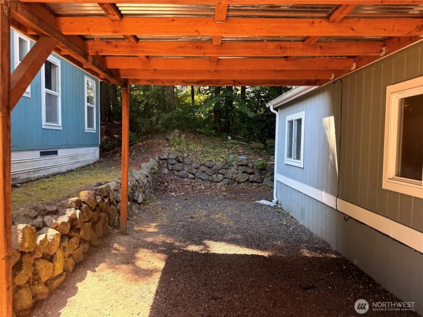 Property photo for 9039 Steele Creek Loop Ne, Bremerton photo 18