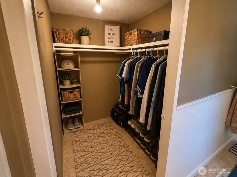 Property photo for 9039 Steele Creek Loop Ne, Bremerton photo 13