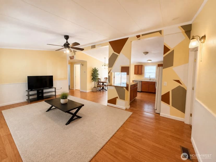 Property photo for 9039 Steele Creek Loop Ne, Bremerton photo 3
