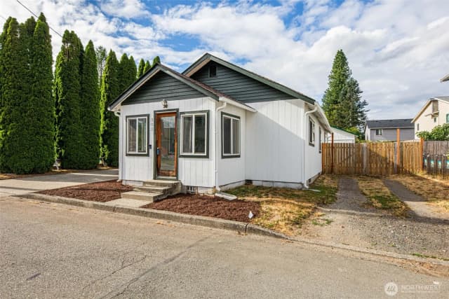 Property photo for 303 Fir Avenue, Sultan photo 3