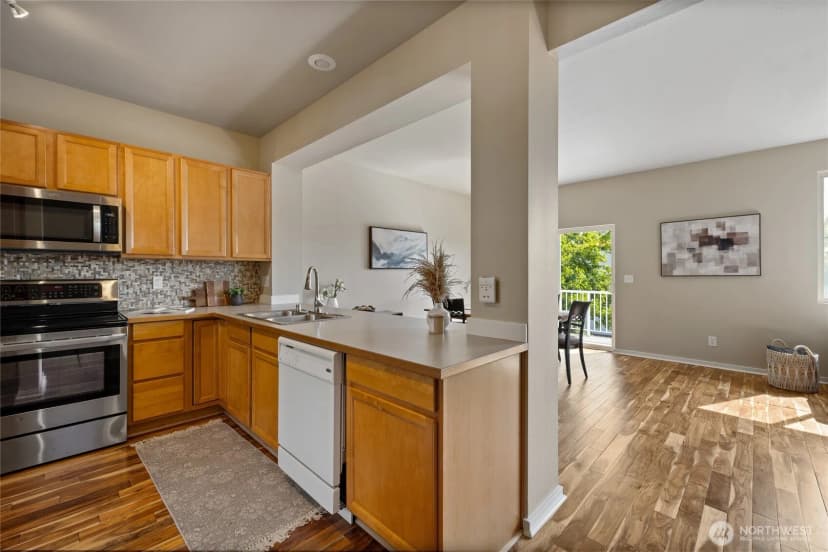 Property photo for 7722 39th Avenue S, Seattle photo 6