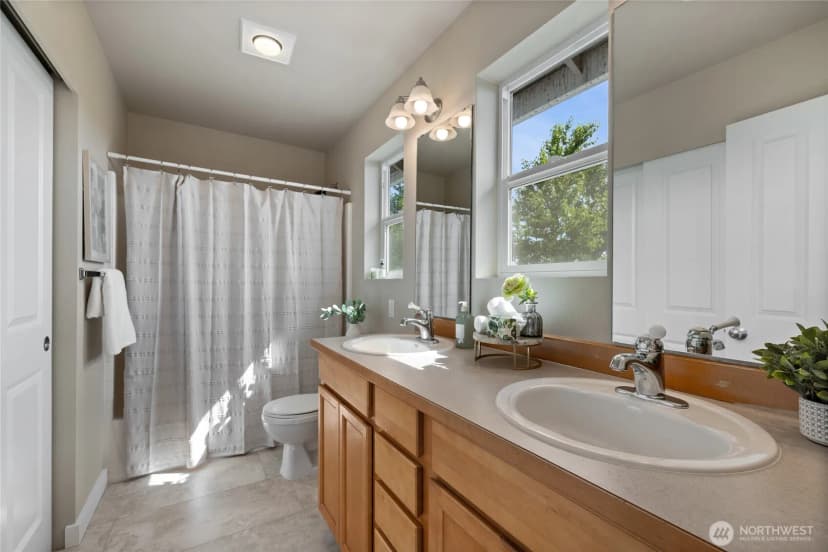 Property photo for 7722 39th Avenue S, Seattle photo 25