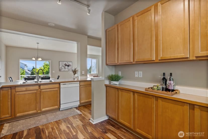 Property photo for 7722 39th Avenue S, Seattle photo 9