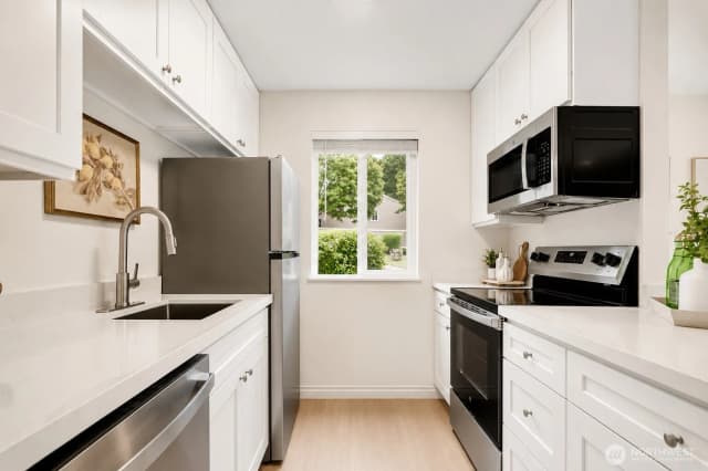 Property photo for 12435 Ne 131st Court #d104, Kirkland photo 5
