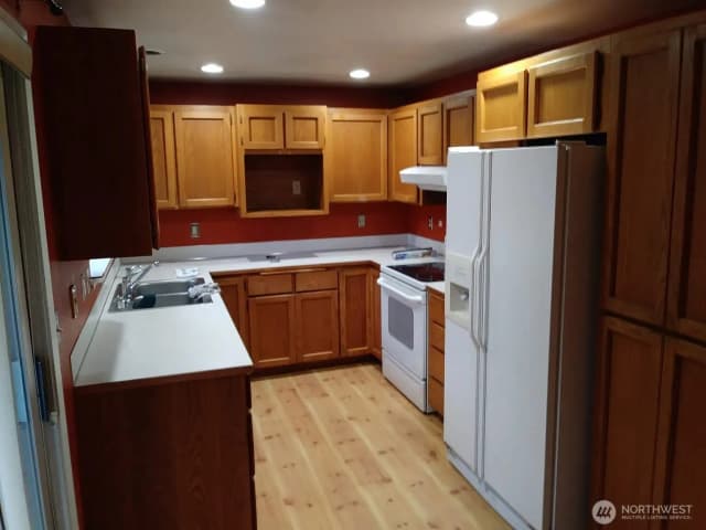 Property photo for 23504 58th Avenue W, Mountlake Terrace photo 4