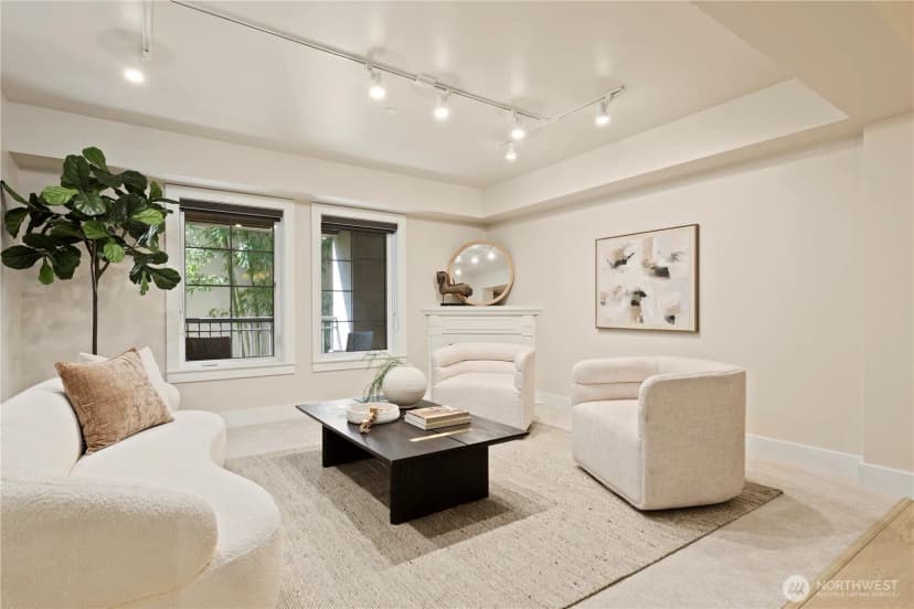 Property photo for 745 Bellevue Avenue E #206, Seattle photo 17