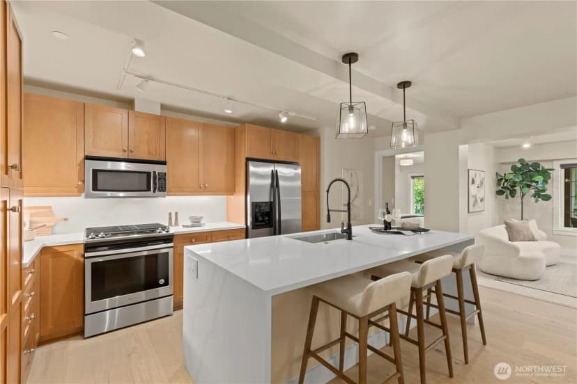 Property photo for 745 Bellevue Avenue E #206, Seattle photo 8
