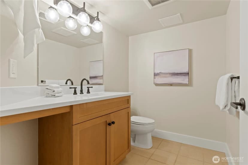 Property photo for 745 Bellevue Avenue E #206, Seattle photo 31