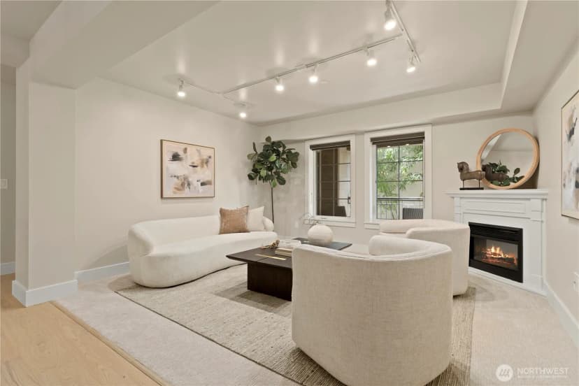 Property photo for 745 Bellevue Avenue E #206, Seattle photo 18